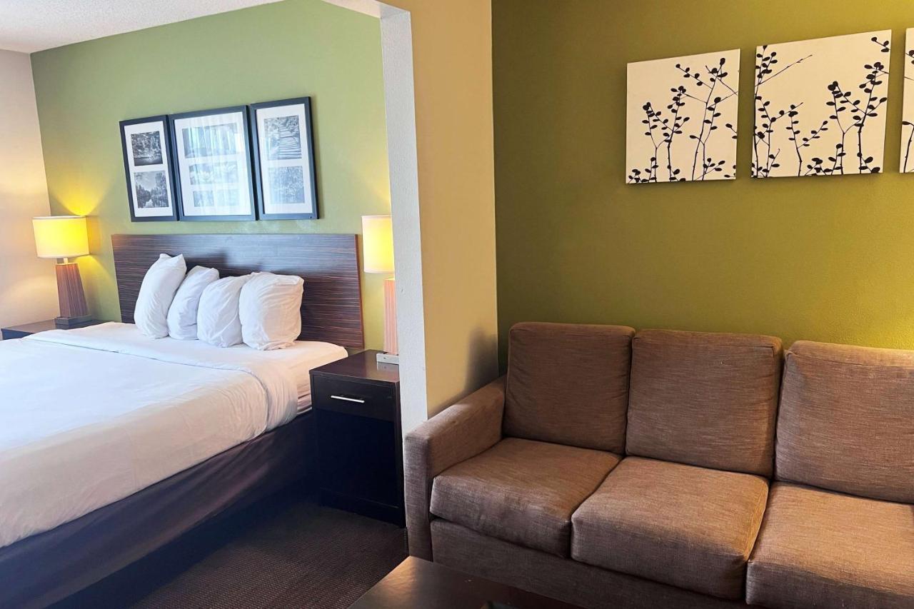Ramada By Wyndham Jackson Ms Hotel Bagian luar foto