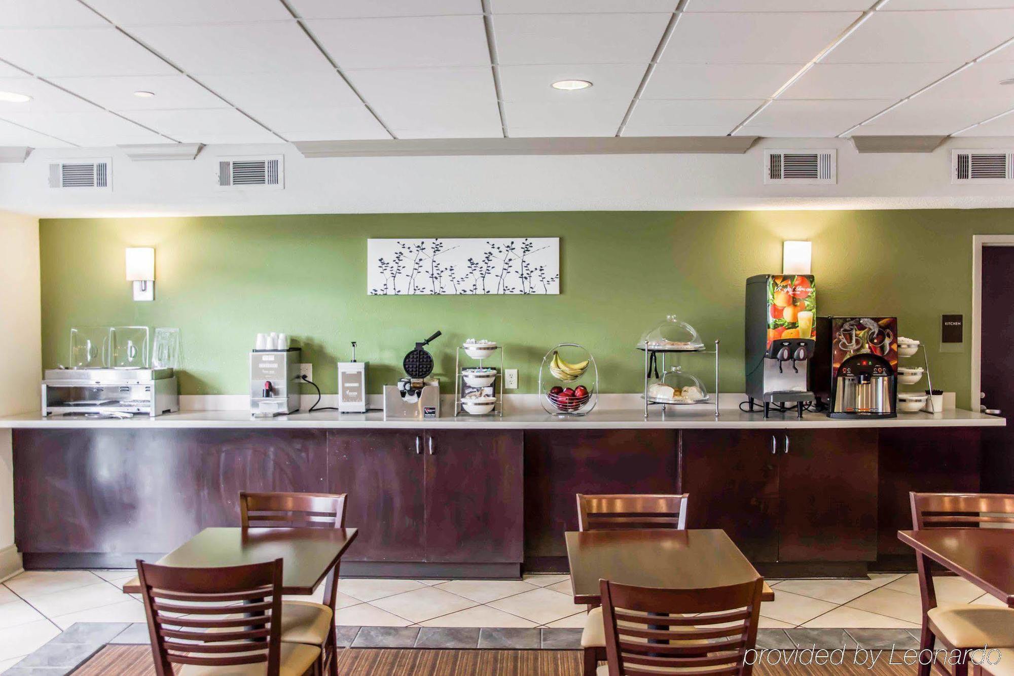 Ramada By Wyndham Jackson Ms Hotel Bagian luar foto